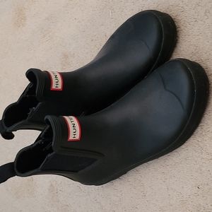 Black Hunter ankle chelsea boot, US women's 9, rubber rain boot